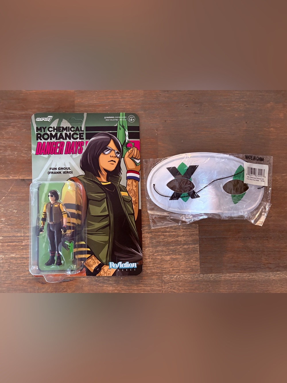 My Chemical Romance Fun Ghoul Frank Iero Super7 figures small crack+Eye Mask New